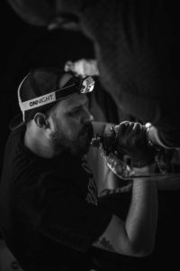 Tooni, Tatoueur à besançon, La Main Noire